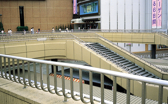 Handrail for Pedestrian Overpass